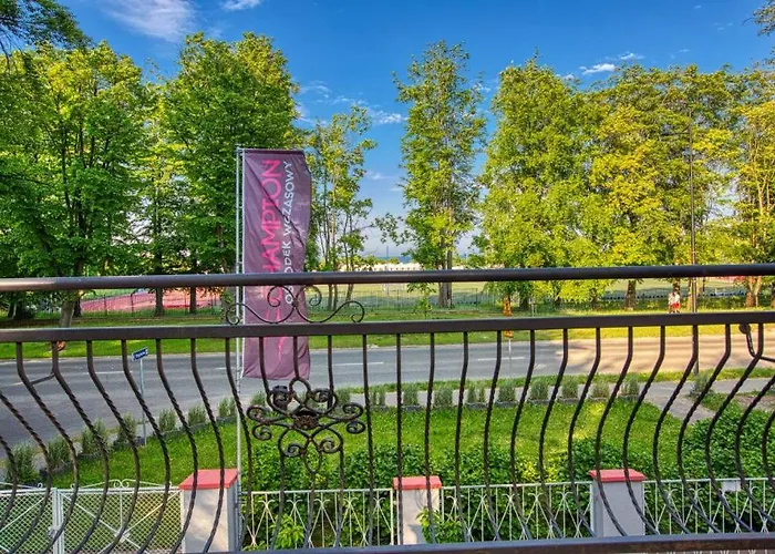 Osrodek Wypoczynkowy Champion *