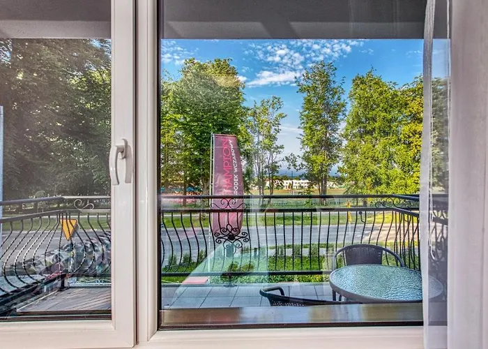 Osrodek Wypoczynkowy Champion *